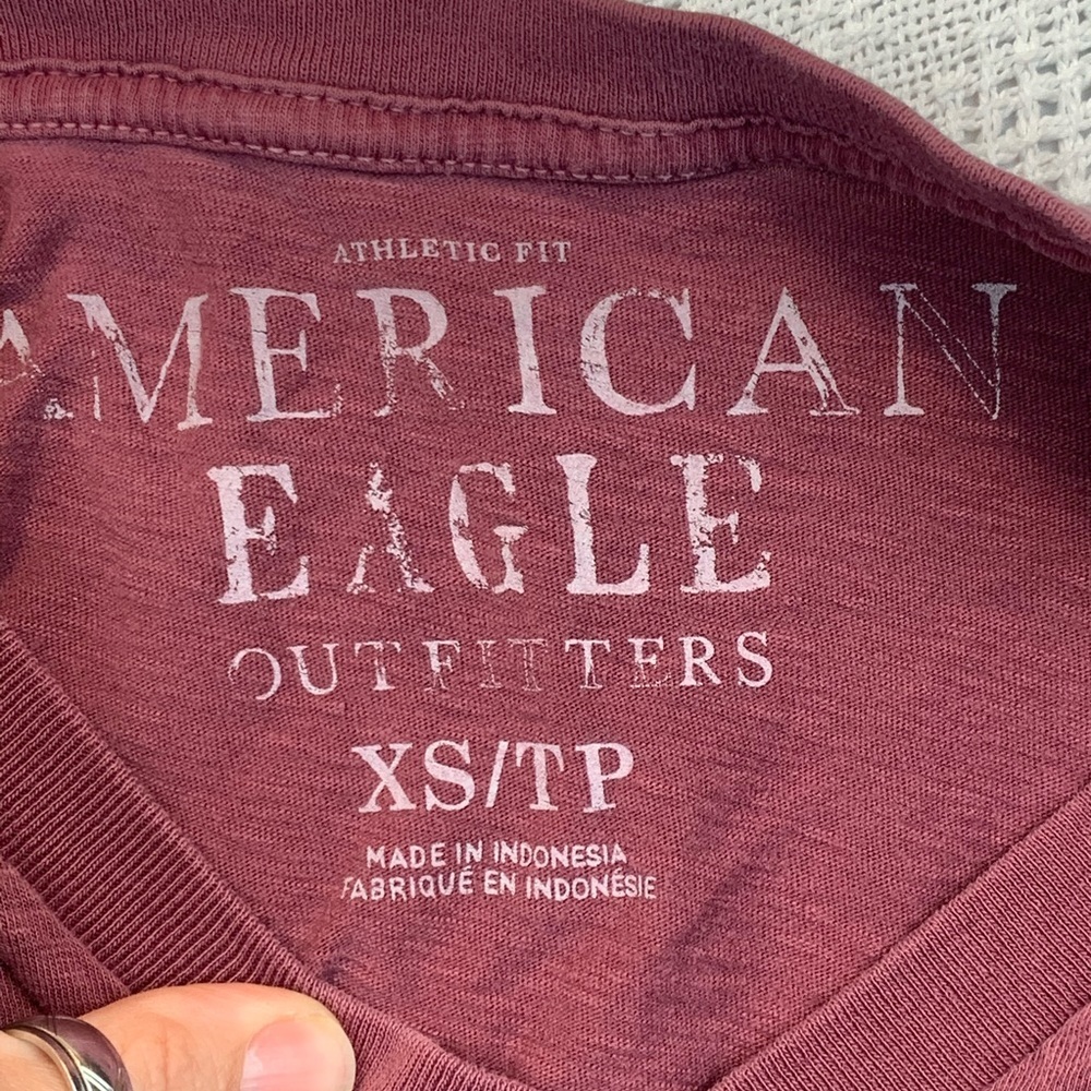 American Eagle XS Basic V-neck Tee T-shirt Mauve Short Sleeve Soft 100% Cotton - Picture 4 of 6